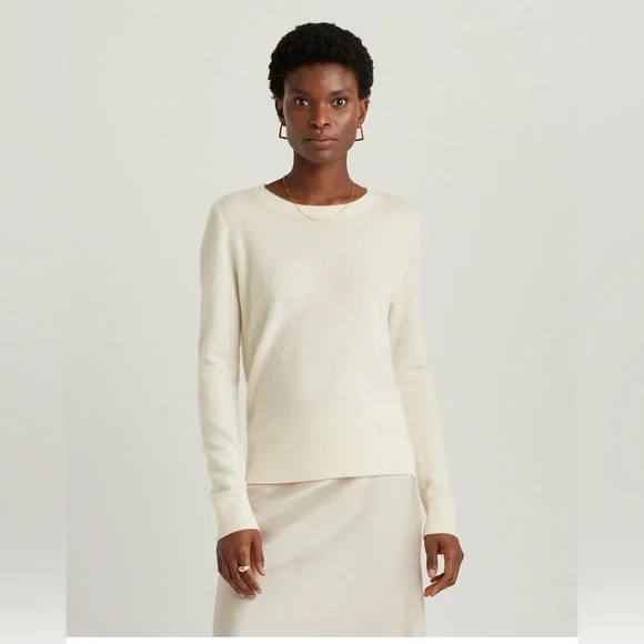 NWT Quince 100% Mongolian Cashmere Ivory Long Sleeve Sweater - Picture 1 of 3